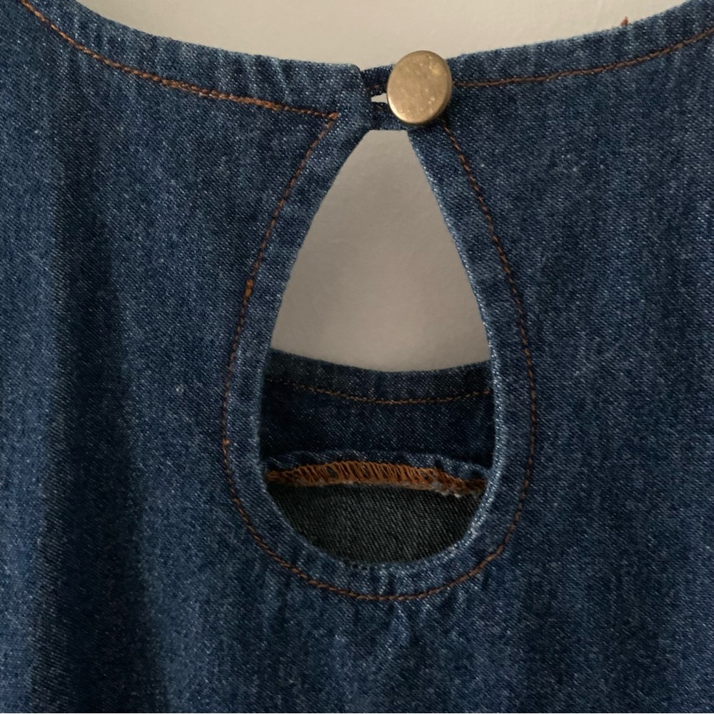 Le Mieux Women’s Sleeveless Blue Denim Top Fringe Hem Sz L - Picture 3 of 9